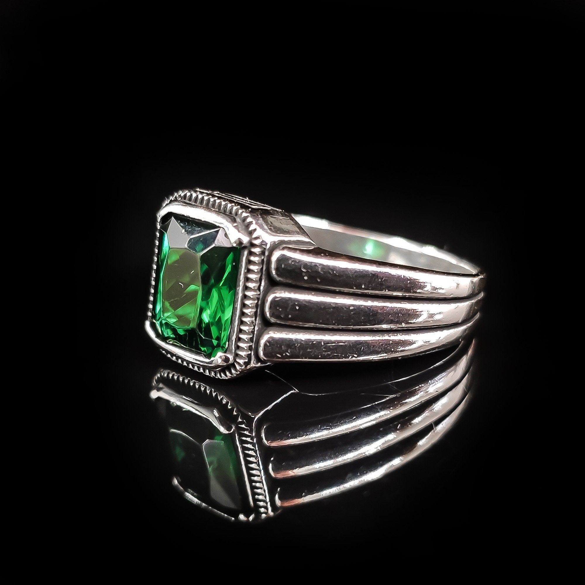 Big 9.CT Emerald & Sqaure & Round Shape CZ Halo 2-Tone 925