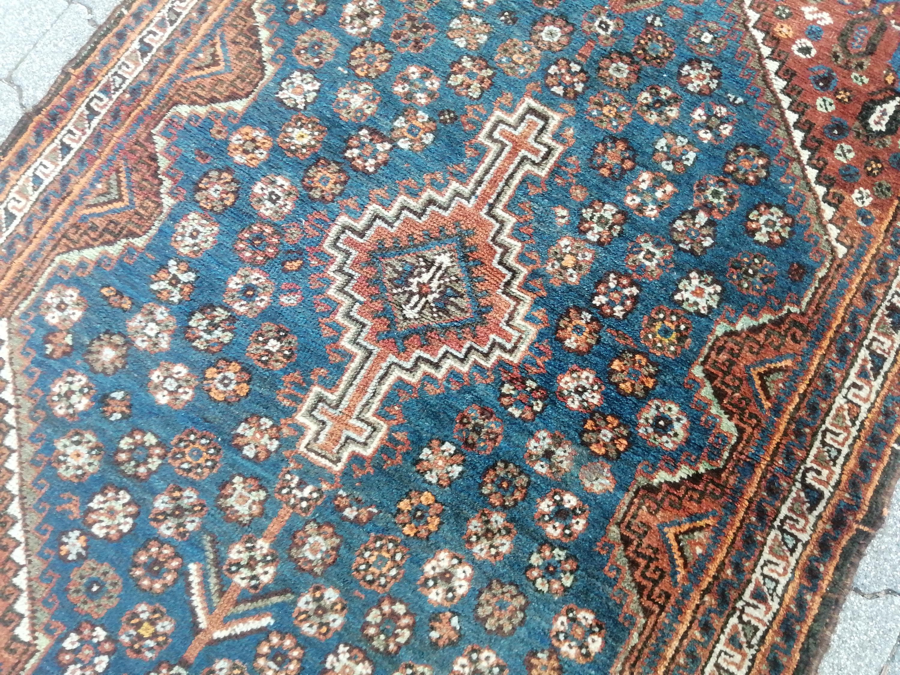ヴィンテージラグ　ラグ　シラーズ Shiraz rug - Etsy 日本