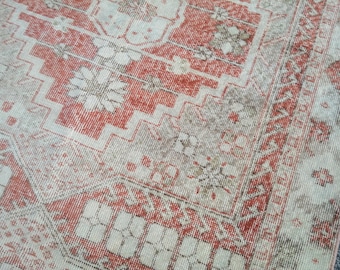 Persian Rug Antique Rug - Vintage Oushak Rug: 3.9x7.5 ft, Pastel Floral Turkish Area Rug - Runner Rug - Oriental Persian Rug Geomatric Rug