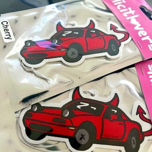 Deodorante per auto da appendere al profumo di ciliegia JDM Flappy Eye Red Devil / Accessorio per auto