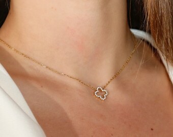 Collier pendentif trèfle - collier en acier inoxydable - Idée cadeau femme - Cadeau d'anniversaire - Cadeau Noël - trèfle