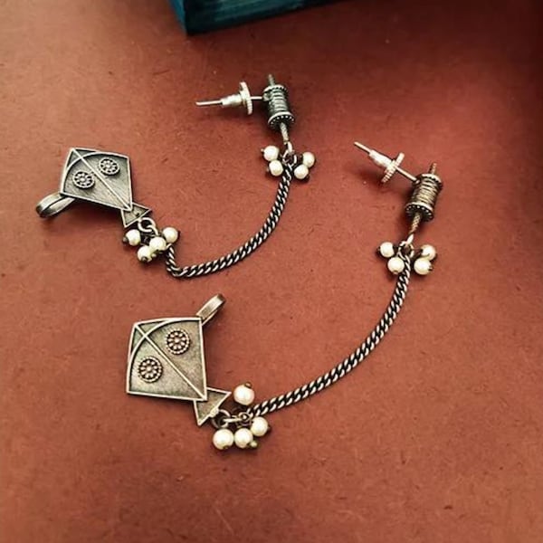 Ear cuff earrings, Silver Platted Kite Winch Ear Cuff Bajoran - Tiny Silver Kite Winch Bajoran Ear Cuff and Chain earrings