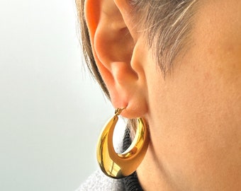 Orecchini A Cerchio A Canna Quadrata Da ø 34 Mm Con Chiusura A Ponte Placcati Oro Giallo In Argento 925