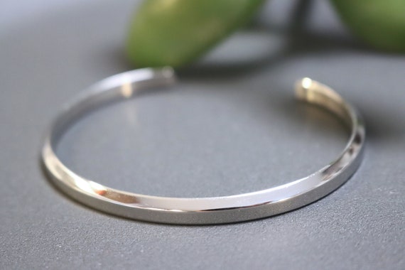 Simple Design Polished Adjustable Bangle, Open Geometric Solid Stainless Steel Bangle