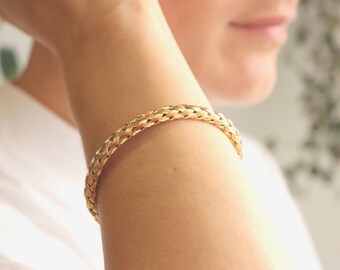 Braided Twist Stainless Steel Bangle Bracelet - 18k Gold Finish