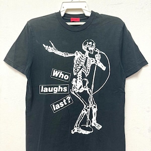 Vintage Barbara Kruger Schädel-Wer-Laugh-T-Shirt / Rage-Maschine-Against-T-Shirt / Band-T-Shirt / Schädel-T-Shirt / Größe Medium