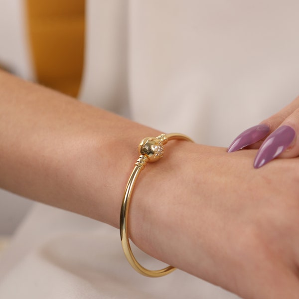Gold Kugel Armband, Klassischer Ball Designed Armreif, zierliche Gold Armreif, minimalistische Manschette Armband, Geburtstagsgeschenke