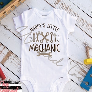 Baby Gerber Onesie© Daddy&#39;s Little Mechanic Little Helper Garage Helper Tools New Daddy Dad New Baby Shower Gift New Parents Baby Boy Girl