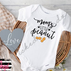 Baby Gerber Onesie© Mom&#39;s Little Peanut Mommy New Mom Pregnancy Announcement New Baby Shower Gift New Parents Baby Boy Girl