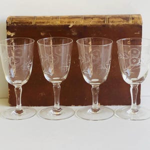 Vintage Etched Cordial Glasses Set Sherry Aperitif Bar Glasses Vintage Cocktail Liqueur Glasses Stemmed Barware