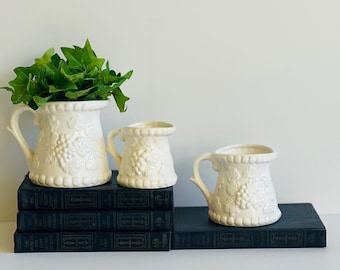 Vintage Measuring Cup Set Ceramic White Grape Leaf Pattern