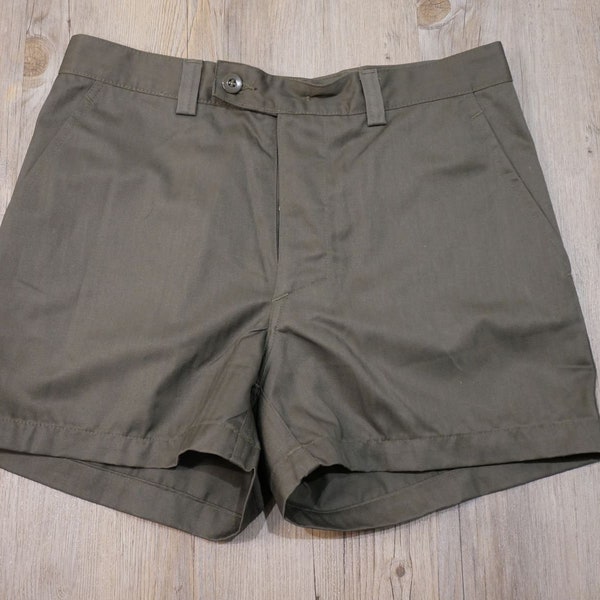 short militaire