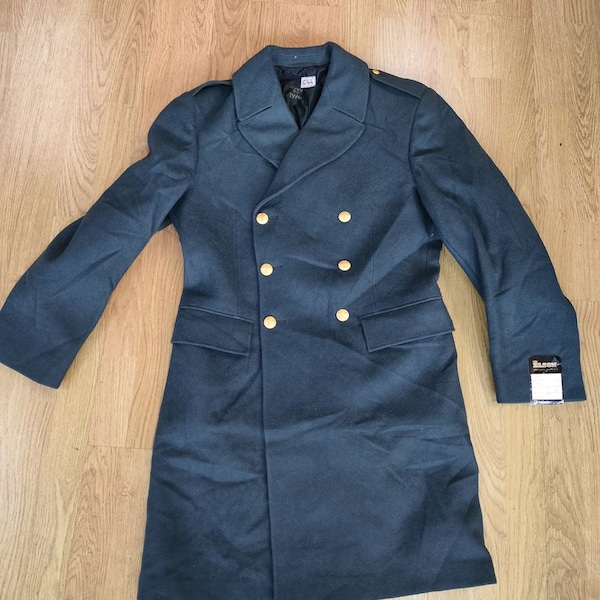 manteau en laine de l'armée suédoise