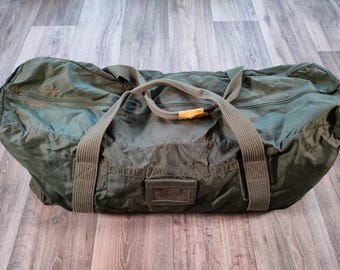 80's French Army Paratrooper Bag ② 80's French Army Paratrooper Bag ② | Daily Dress Market