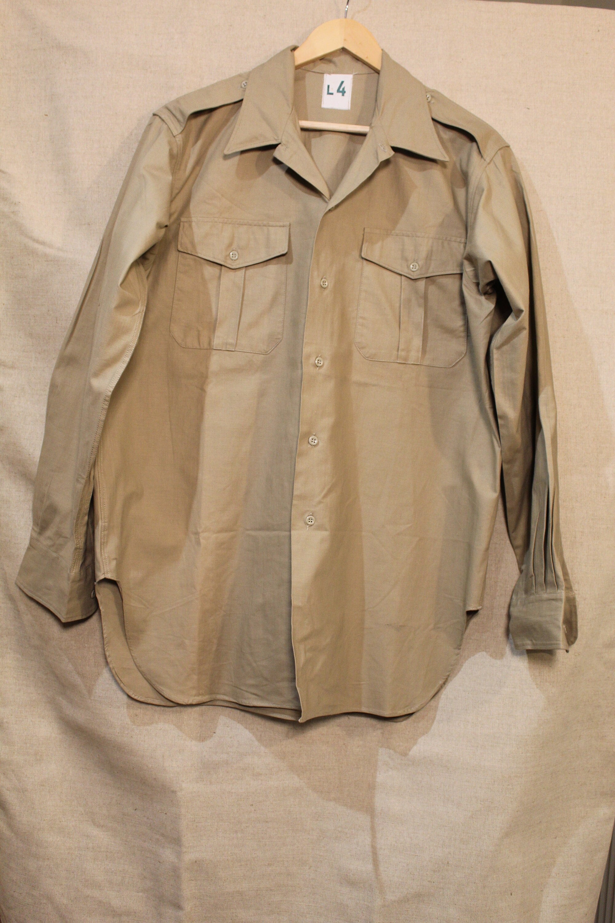 トップス 1950s French Army Field Officer Shirt French Army 1950s OFFICER DRESS SHIRT ~ Luxurious Beige