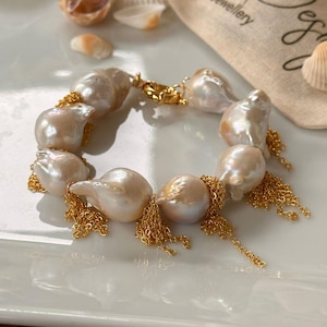 Big Baroque Pearl Bracelet, Baroque Pearl Statement Bracelet, High Luster Pearl Bracelet, Chunky Pearl Bracelet, Big Bracelet