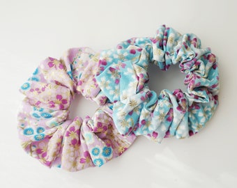 Handmade cotton farbric Scrunchies- cute  scrunchies / flower Scrunchies / Scrunchie Canada / Hair Ties / Spring Collection