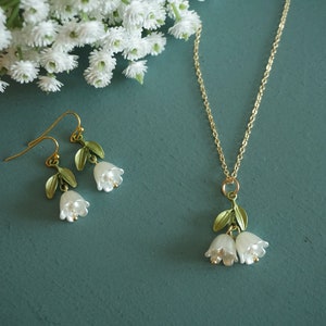 Lily Necklace, Lily Of The Valley Necklace, Lily Floral Necklace, Lily Pearl Necklace, Lily Choker Necklace, Lily Flower Necklace,