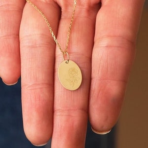 14K Solid Gold Dainty Birth Flower Disc Necklace, Birth Flower of Month Disc Pendant, Engrave Names, Dates, Handwriting Disc Birthflower