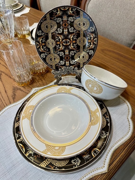 Luxury Plates & Dinnerware