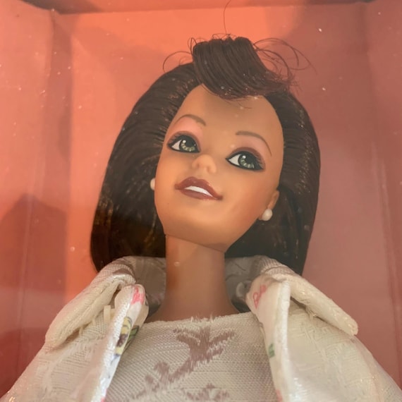 Vintage City Shopper Barbie - Macy's Limited Edition - Designed by
