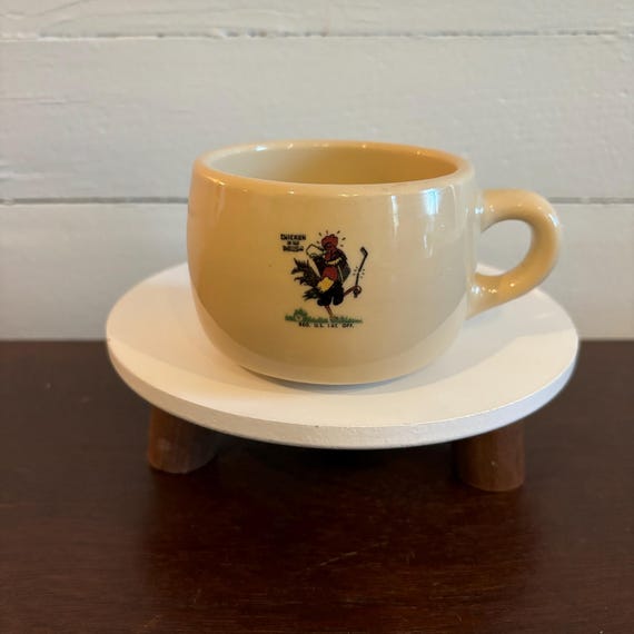 Chicken in the Rough Mug - 1930s