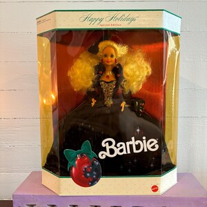 1991 Happy Holidays Barbie Doll Special Edition NIB