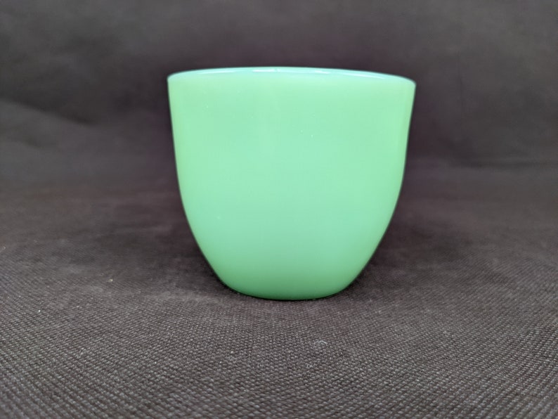 Vintage JADEITE Fire King Green Glass Coffee Mug Teacup, O Ring Handle