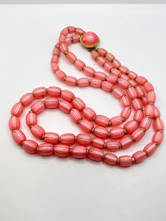 stunning crown trifari tow stands lucite necklace - image 4