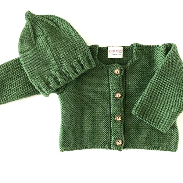 Birth gift set: cardigan & Secret Santa hat for newborns made from 100% finest merino wool - spruce