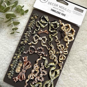 Redesign with Prima, Silikonform, Decor Moulds, Weihnachten, Timeless Krawatten, Schleifen, 1 Stk, 5″x 8″x 8 mm, Lebensmittelecht