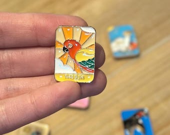 Parrot Tarot Card Magnetic Needle Minder - Bird Lover Gift, Sewing Finding