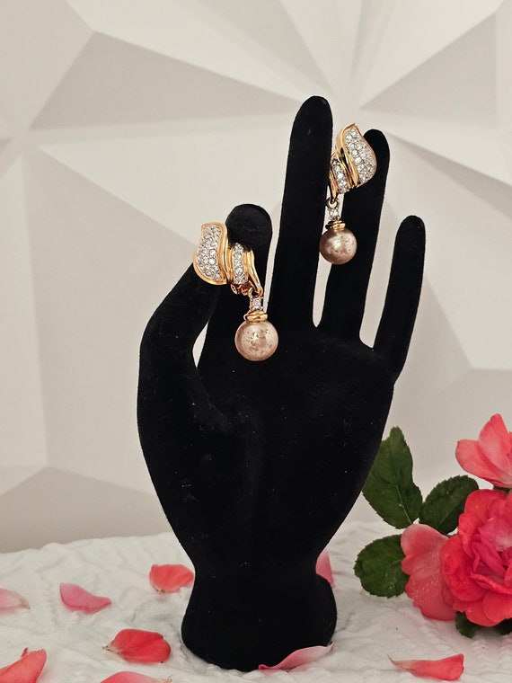 Joan Rivers faux pearls drop earrings - image 3