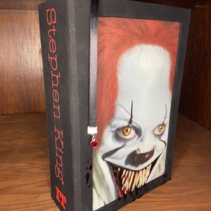 Stephen King’s IT Rebound Hardcover Special Edition Book with Foredge Painted Sides