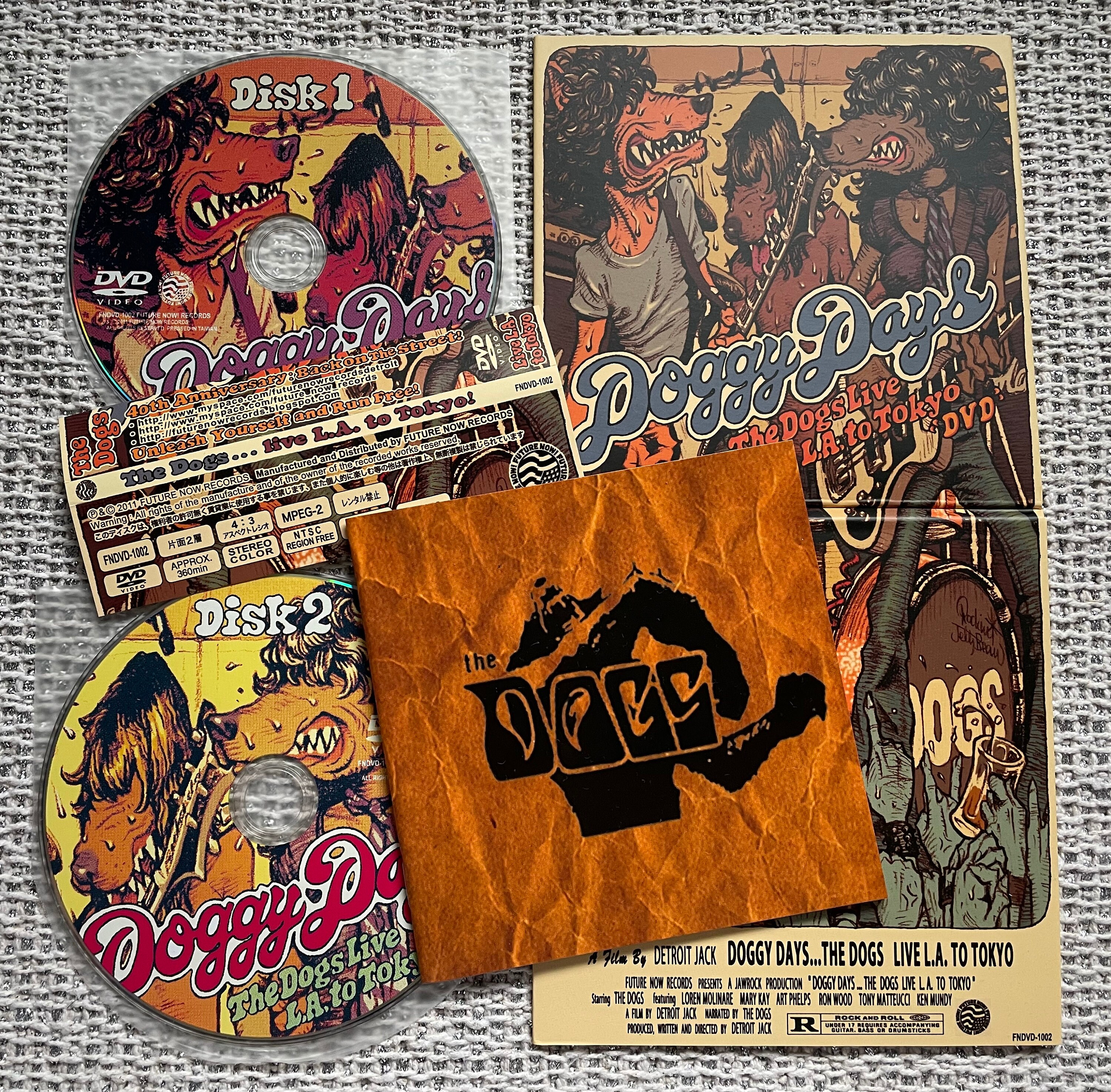 Amazon.co.jp: DOGGY DAYS… THE DOGS LIVE L.A. TO TOKYO [DVD