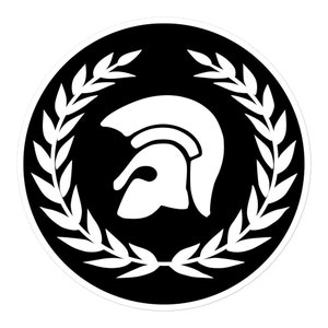 Op de afbeelding: Zwart-witte sticker met een wit silhouet van een Romeinse helm met een lauwerkrans eromheen.