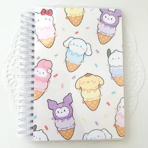 Libro de pegatinas reutilizables de helados con animales | Álbum de tapa dura A5 (5x7 pulgadas) | 50 páginas