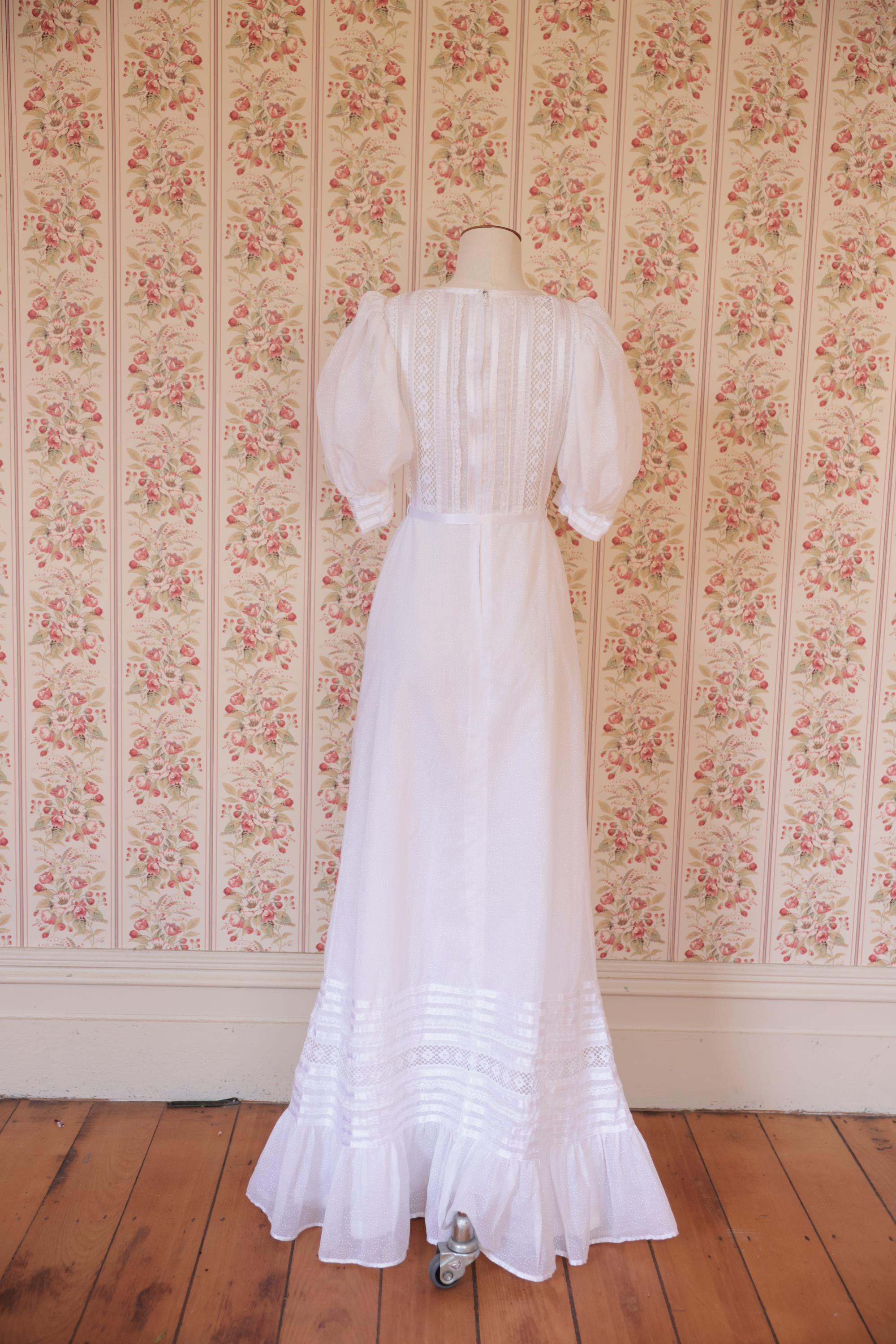 vintage cottagecore wedding dress The Lux - Vintage 1970s ILGWU White Boho Cottagecore Wedding Dress Empire Waist Bridal Gown Train Crochet Lace Trim High Neck XS/S 28" Waist