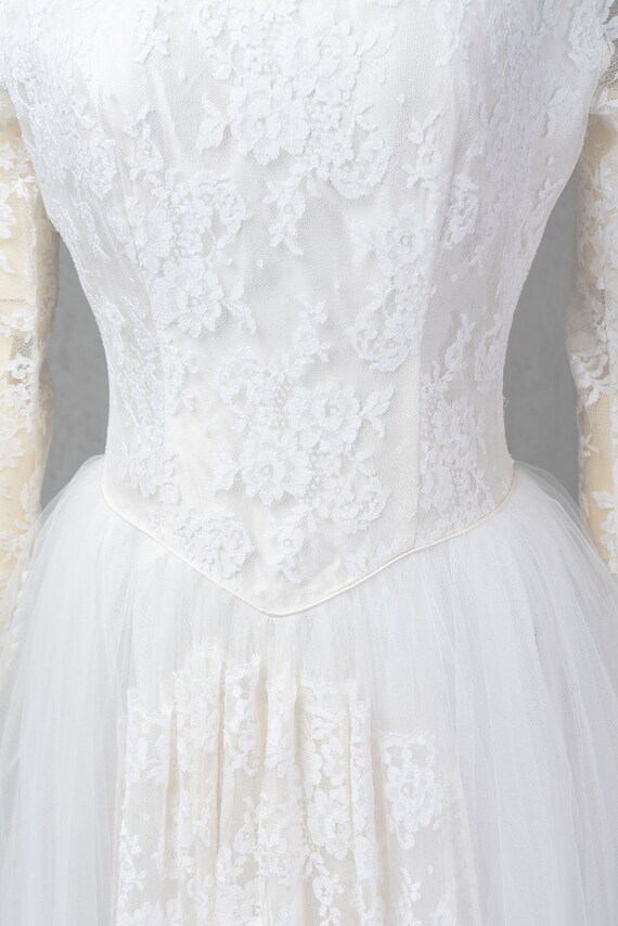 Edythe Vincent vintage wedding gown - image 8