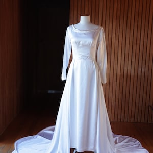 Silk satin scallop train gown