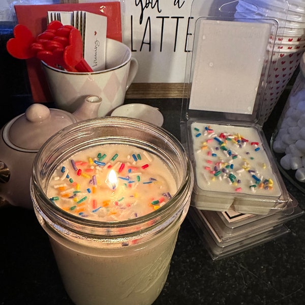 Vanilla Cupcake Candle | Triple Scented Soy Candle | Vanilla Candle