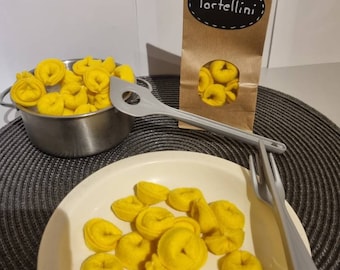 Kaufladen Zubehör, Spielessen, Spielzeug Essen, Nudeln, Tortellini 20st. im päckchen