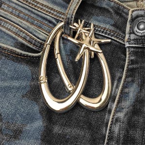 Y2K Chrome Starlight Carabiner Clip – Retro 2000s Keychain, Rave Accessory,  Fashion Carabiner - Extra-Large Glossy Clip for Keys, Bags