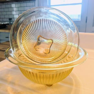 Vintage Sunny Yellow Glass Mixing Bowl Set: Nesting Kitchen Bowls