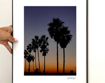 FRAMED+SIGNED: Un hombre y su perro al atardecer / California