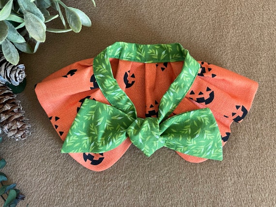 Pumpkin Bandana, Halloween Bandana, Dog Mom Gift, Dog Scarf, Pet Bandana, Cute dog accessories, Girl Dog, Dog Bandana, Dog Cape, Collar