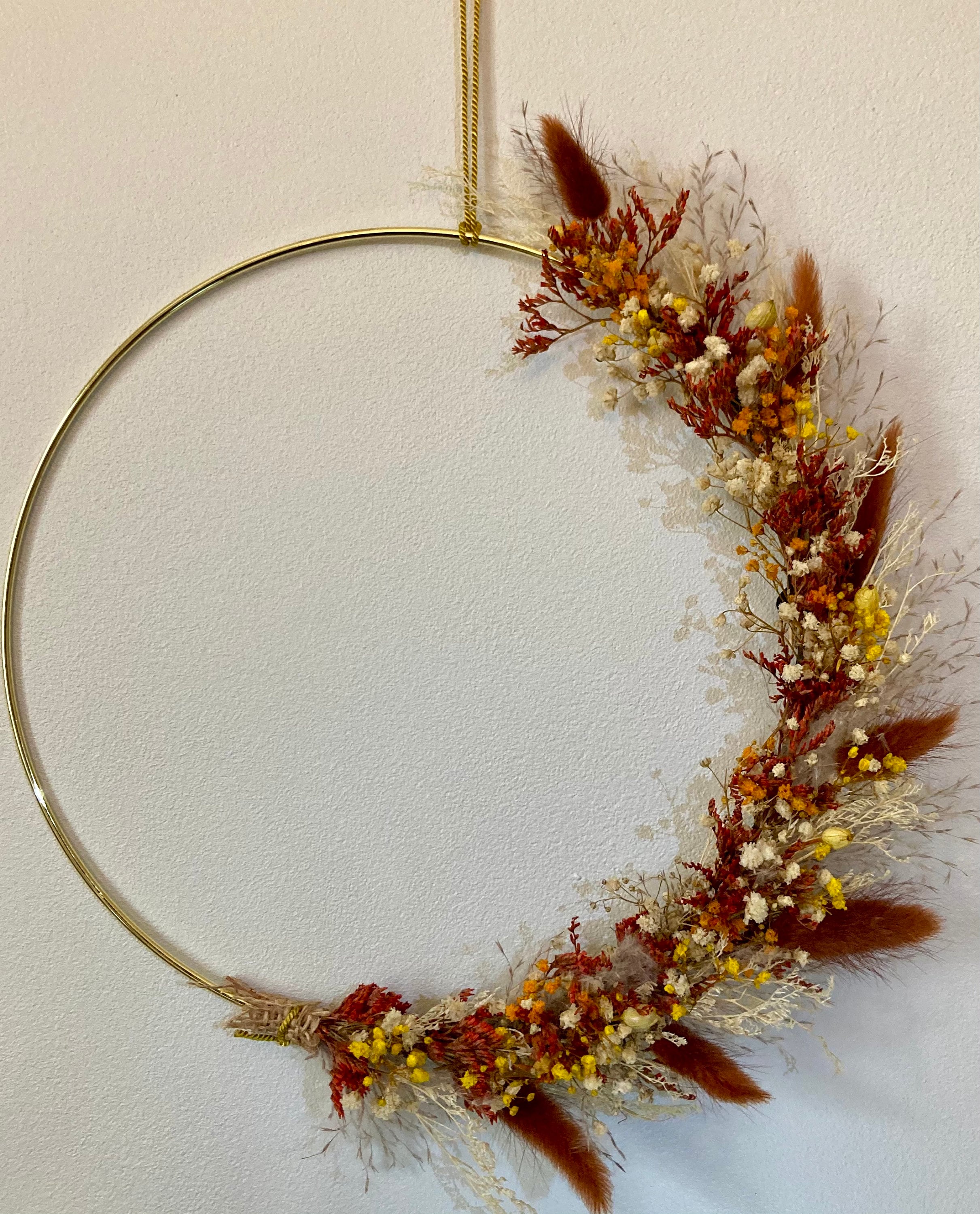 Couronne Terra Cotta Beige Fleurs Séchées Stabilisées Herbe de Pampa Gypsophile Limonium Lagurus Sèc