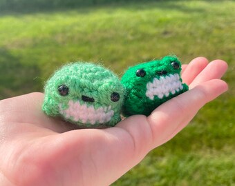 Small Frogee | Handmade Crochet Frog Plushie | Frog Amigurumi | Tiny Frog