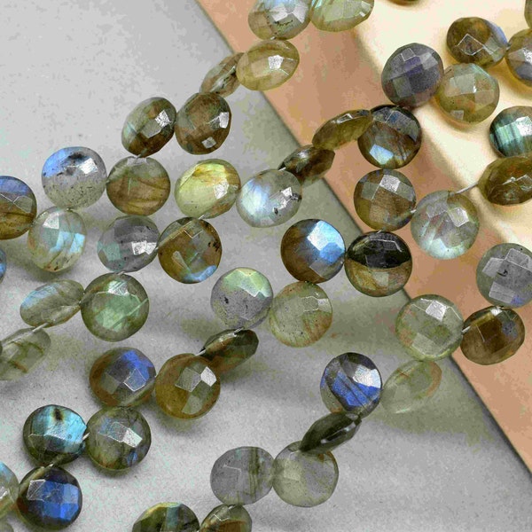 Labradorite à facettes pierres précieuses 8 mm coussin forme Briolettes, Flashy Labradorite les deux côté Checker Cut perles, pierres précieuses à facettes Briolettes perles