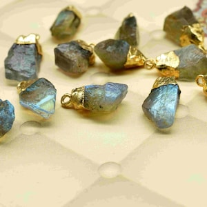 Labradorite Loose Gemstone,Gold Plating Rough Stone Pendant Gift Jewelry Labradorite Rough Gemstone Pendant,Labradorite Raw Crystal Pendant